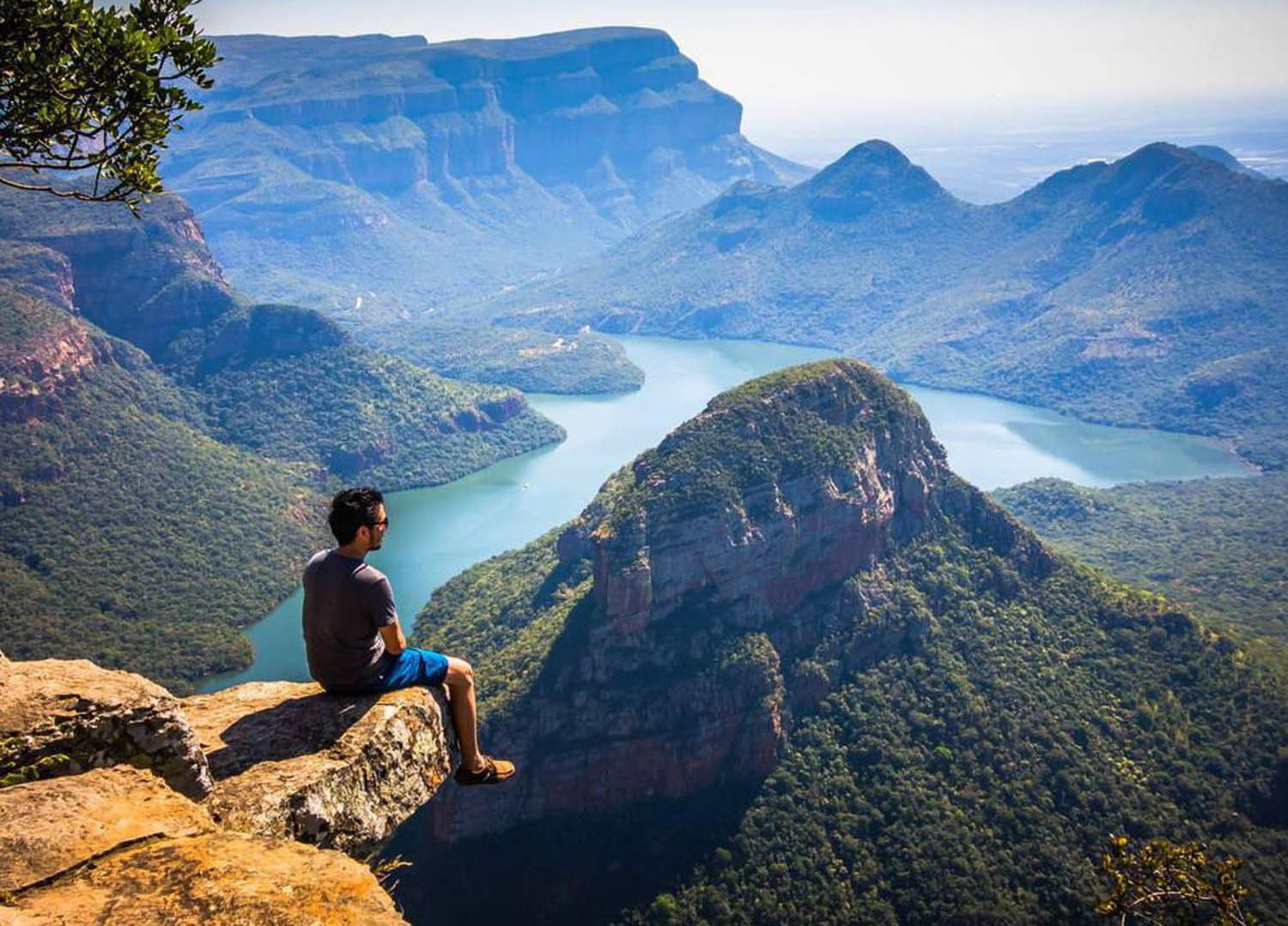 blyde-river-canyon-viewpoint-in-south-africa.1 blyde-river-canyon-viewpoint-in-south-africa.1